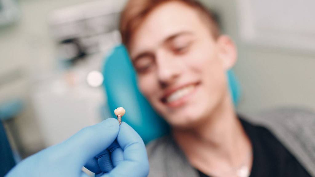 Implante dental | Clínica Sánchez Solís